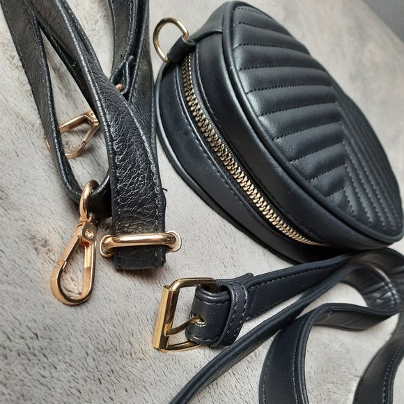 Small black handbag. - Picture 9 of 9